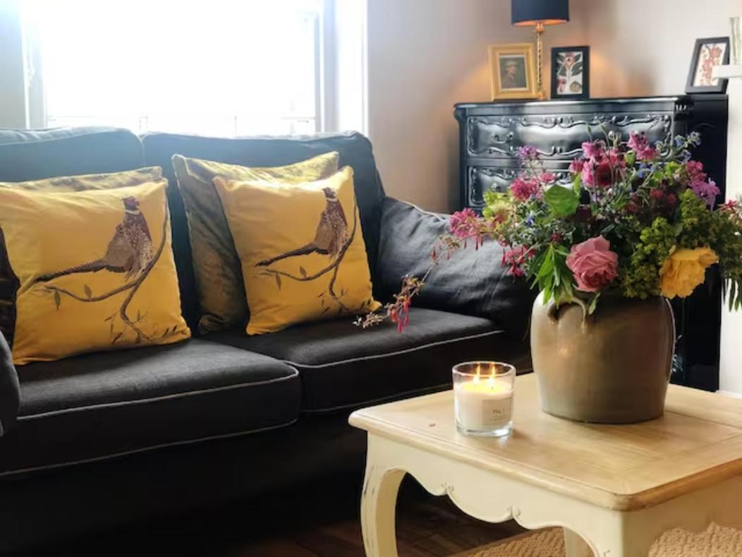 Pass The Keys Old Beams Luxury Style & Comfort In Town Centre Bakewell Exteriör bild
